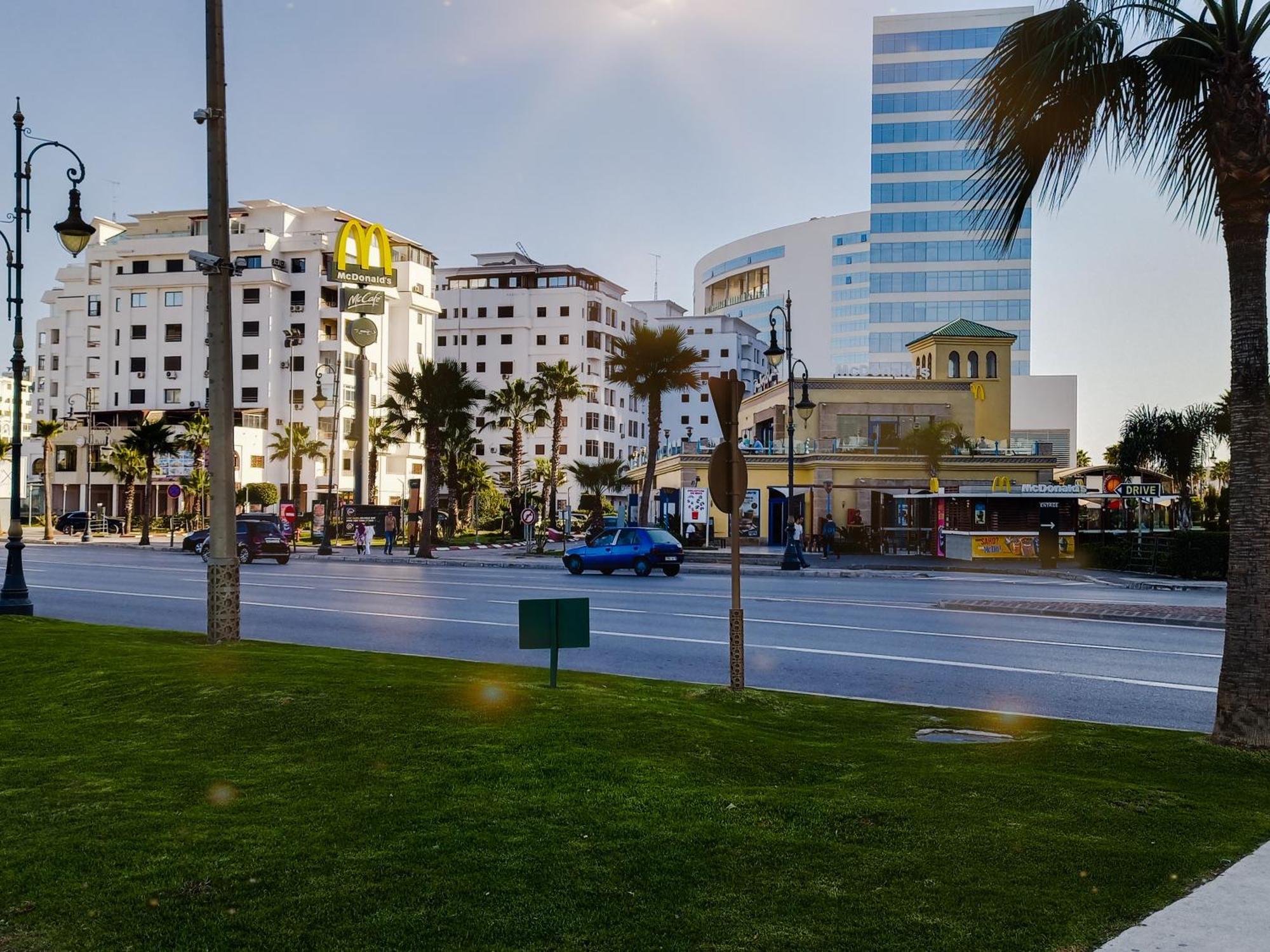 A Malabata En Face Centre Commercial Megarama & La Gare De Tgv M2 * Tanger
