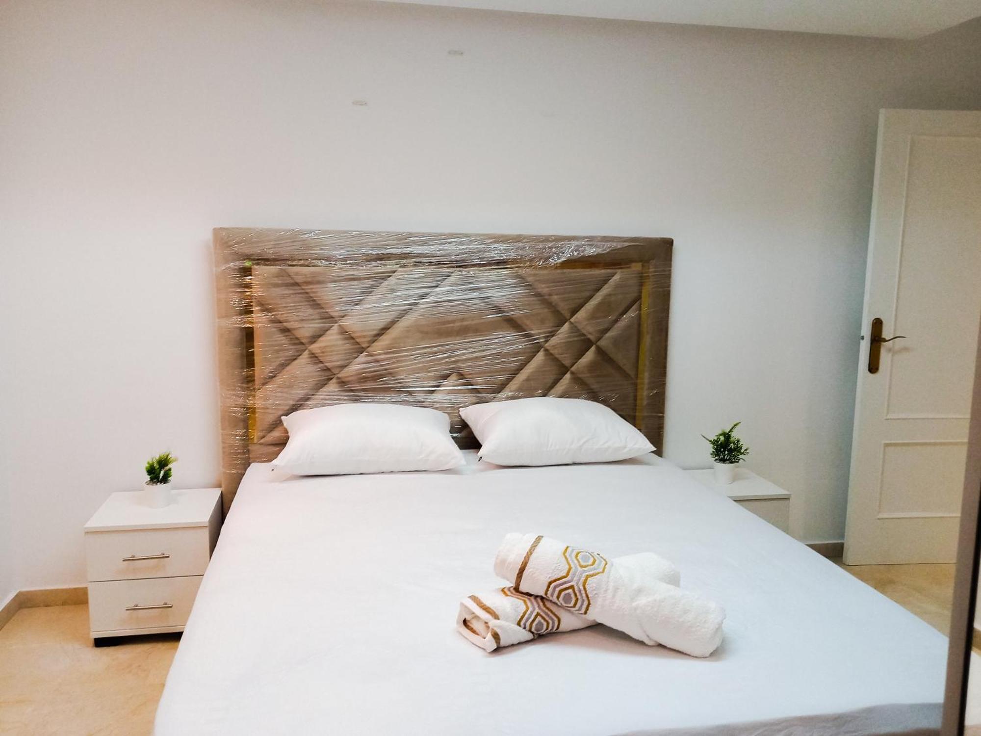 A Malabata En Face Centre Commercial Megarama & La Gare De Tgv M2 Appartement
